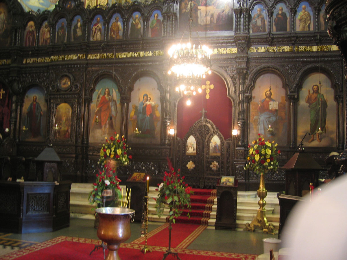 Varna Katedrali'nin içi