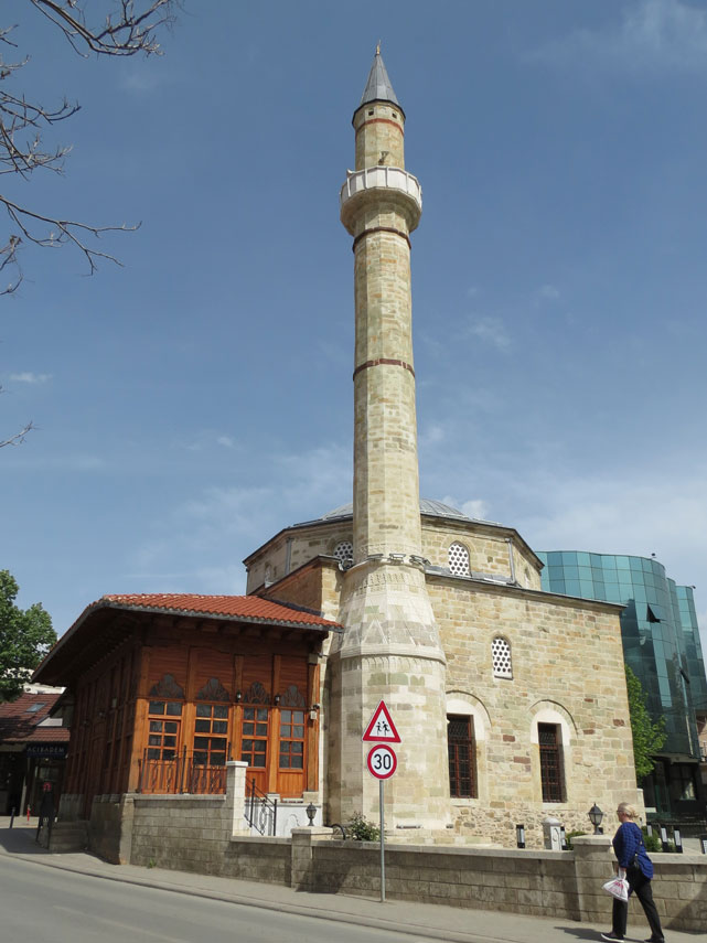 Yaşar Paşa Camii