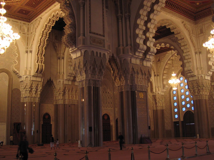 II. Hasan Camii'nin içi