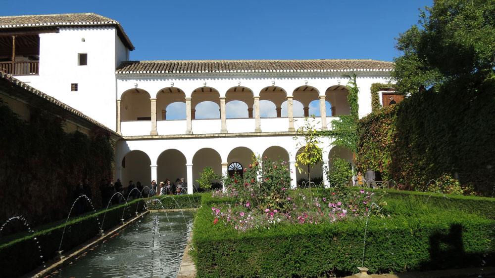 Elhamra Sarayı’nın bahçesi: Generalife