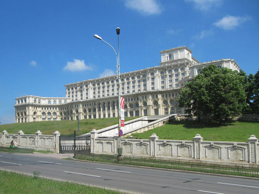 Romanya Parlamentosu, nam-ı diğer Çavuşesku'nun Sarayı