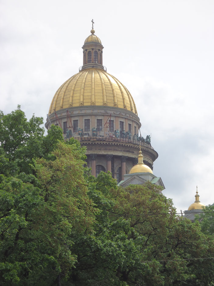 St. Petersburg'un sembol yapılarından Aziz İshak Katedrali