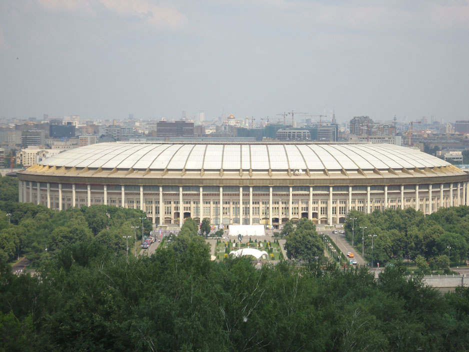 Serçe Tepeleri'nden Lujniki Stadyumu'nun görünümü