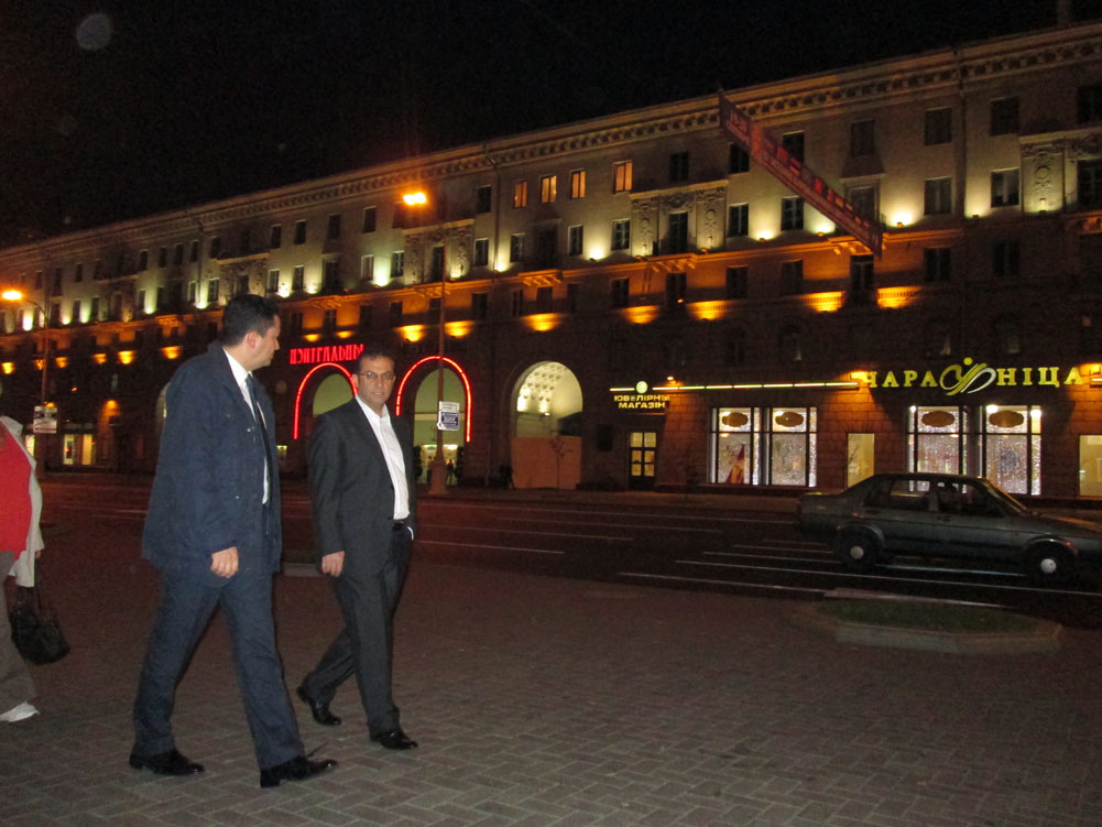 Minsk'te akşam yürüyüşü