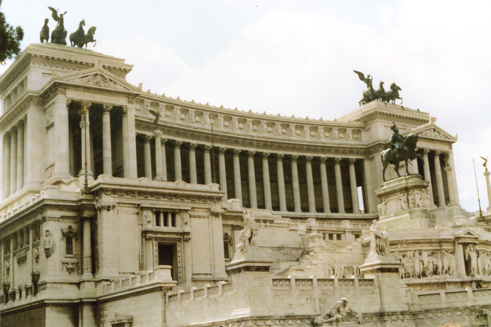 II. Vittorio Emanuele Anıtı, nam-ı diğer “Ulusun Mihrabı”
