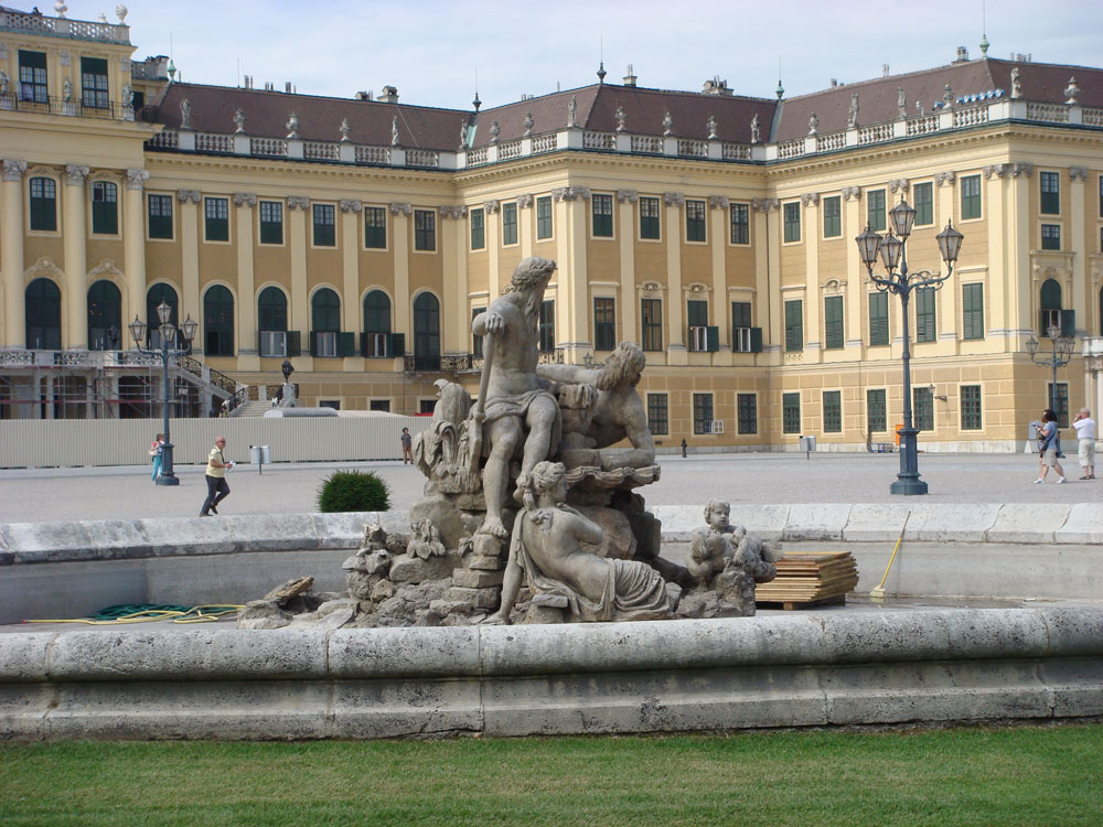 Yazlık Schönbrunn Sarayı