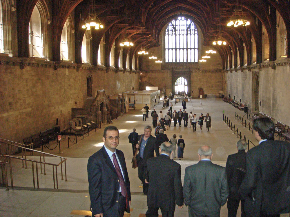 Westminster Sarayı'nın, yani İngiliz Parlamentosu'nun giriş bölümü
