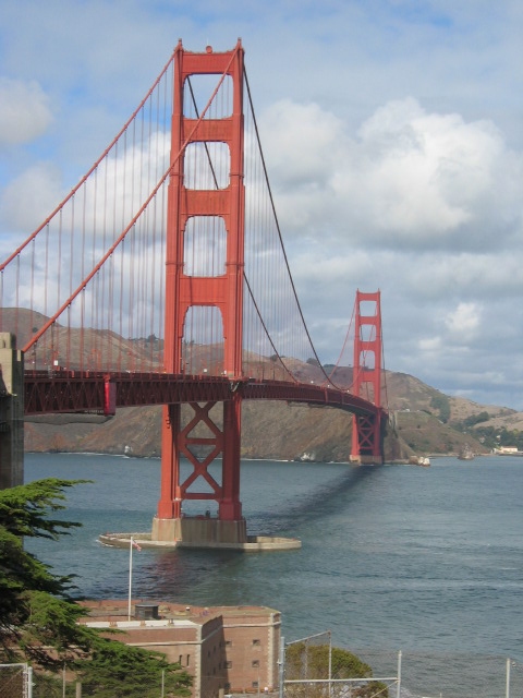 San Francisco'nun simgesi Golden Gate Köprüsü