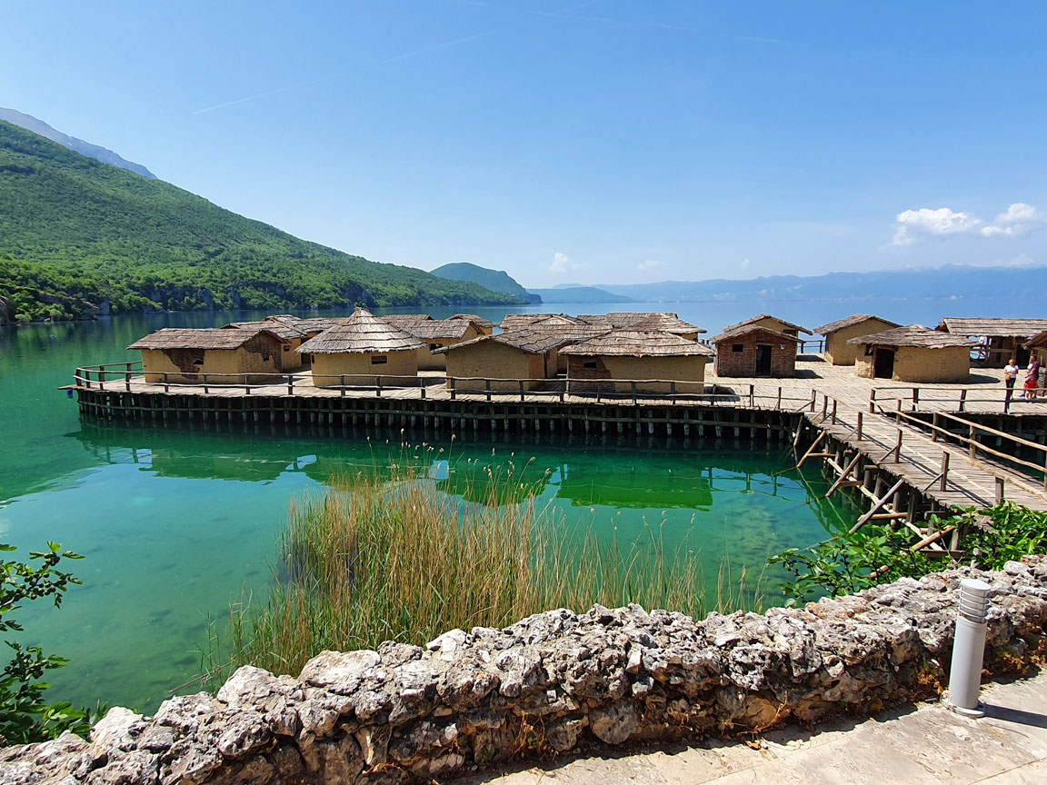 Ohrid yakınlarında Su Üstündeki Müze: Kemik Koyu