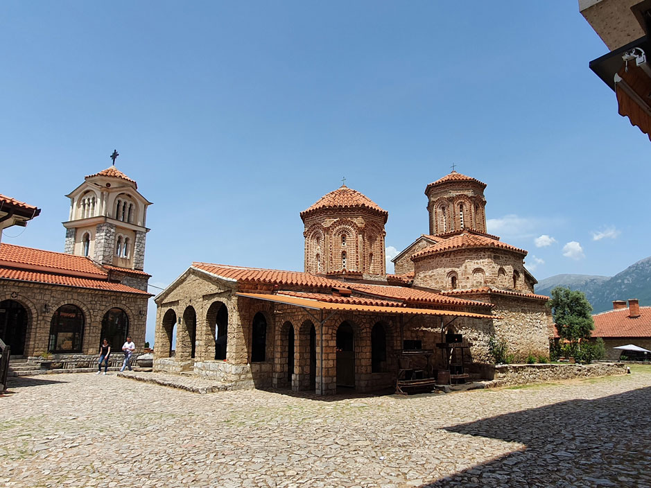 Ohrid yakınlarında Aziz Naum Manastırı