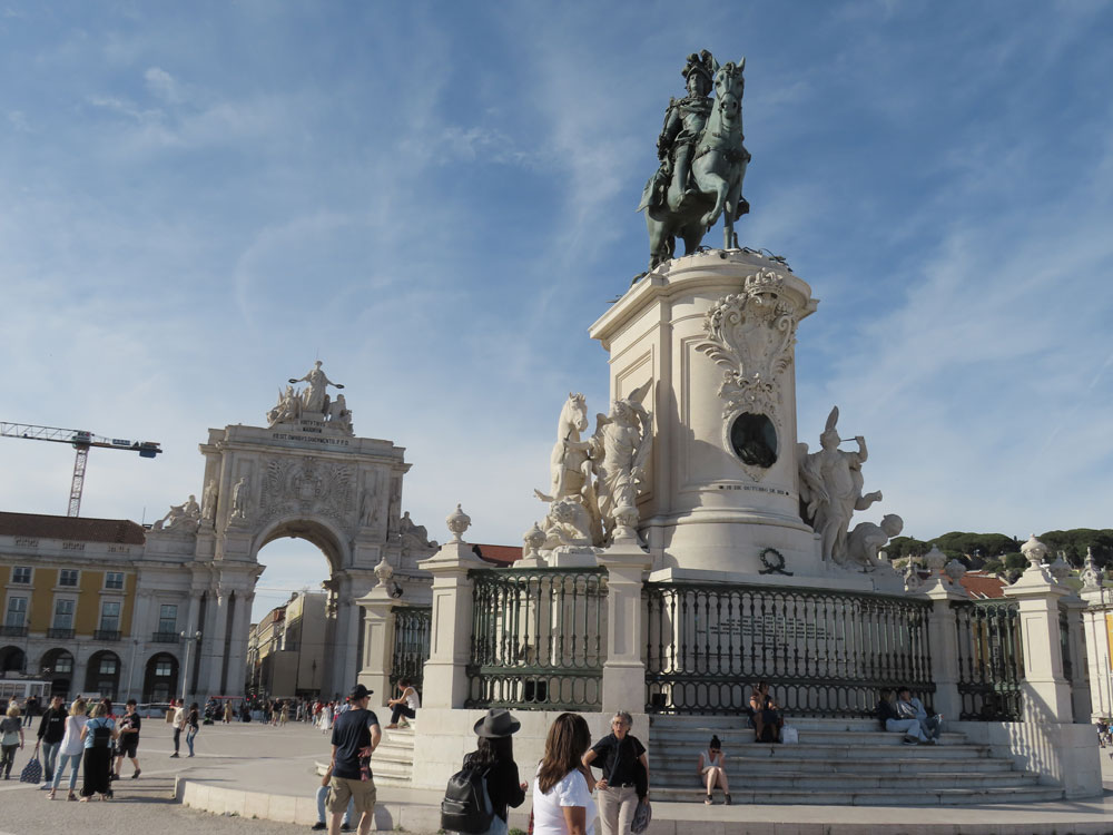 Lizbon'un Ticaret Meydanı eskiden deniz yoluyla ticaretin yapıldığı yer imiş