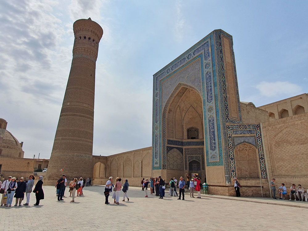 Kalon Camii ve 12. asırdan miras Minaresi